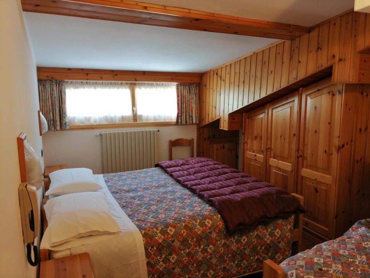Hotel Zebru ヴァルフルヴァ エクステリア 写真