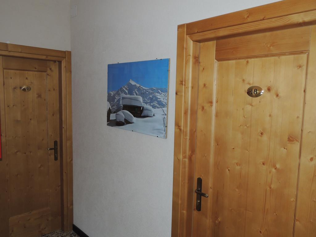 Hotel Zebru ヴァルフルヴァ エクステリア 写真