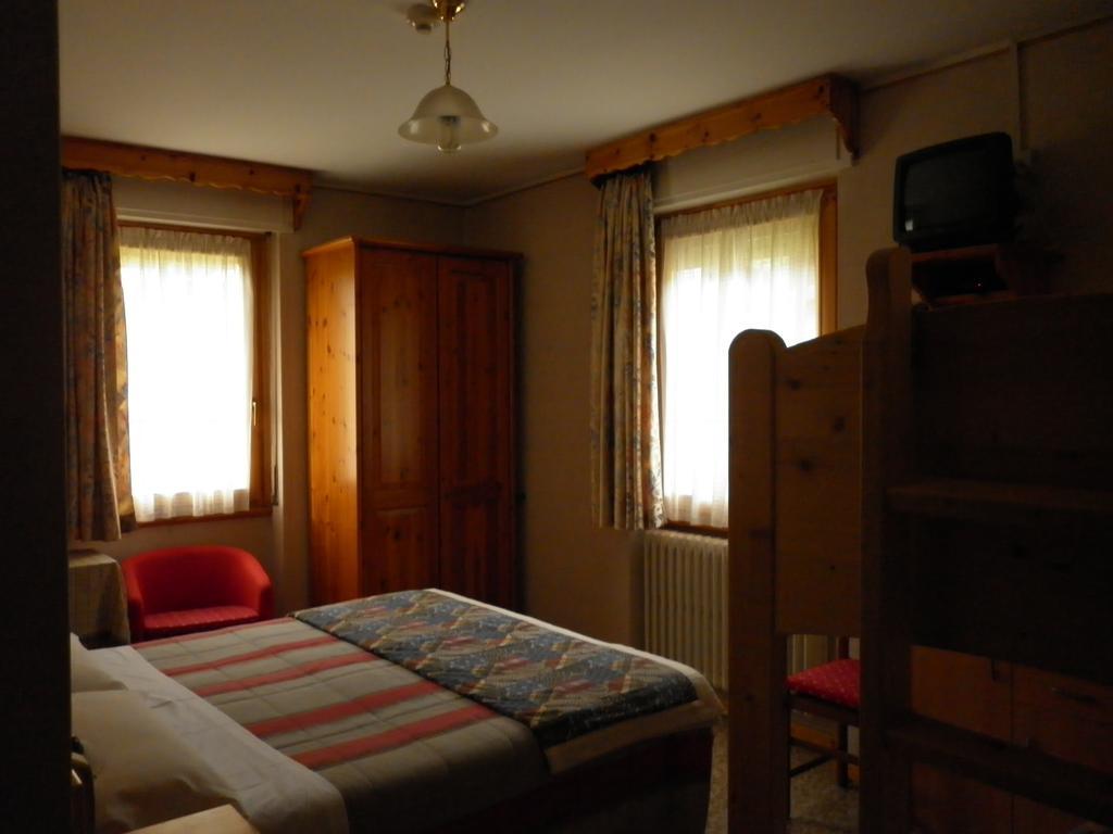 Hotel Zebru ヴァルフルヴァ エクステリア 写真