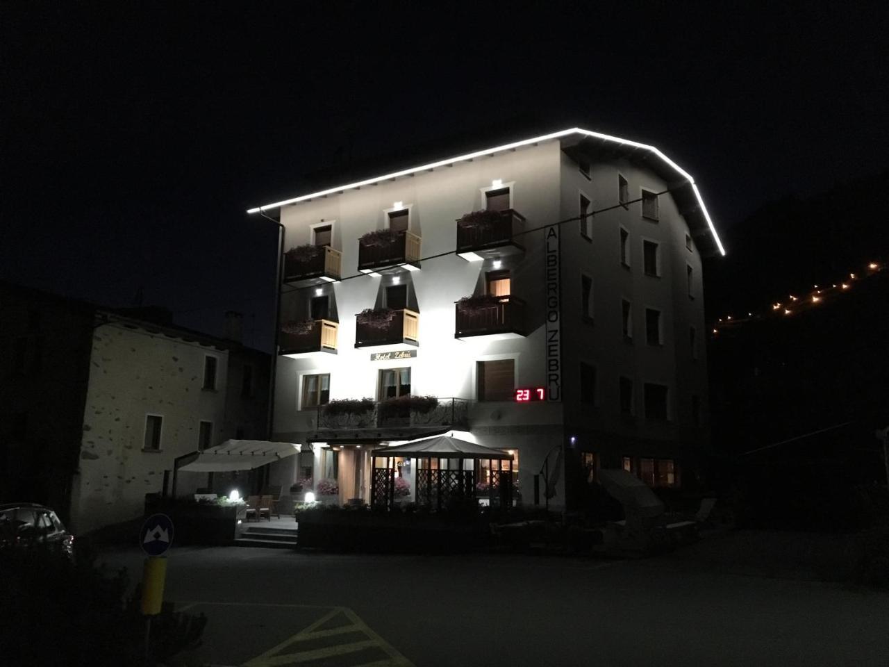 Hotel Zebru ヴァルフルヴァ エクステリア 写真